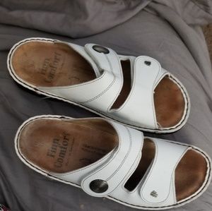 Finn Comfort women's sandals